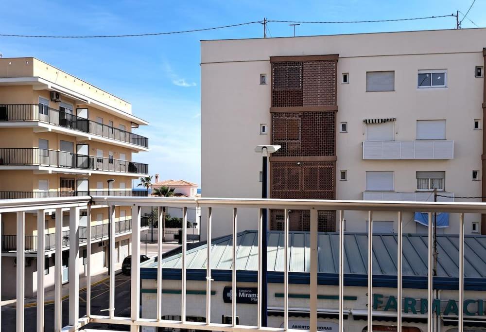 Appartement Amplio Piso Con Terraza A 50 M De Playa Miramar Extérieur photo